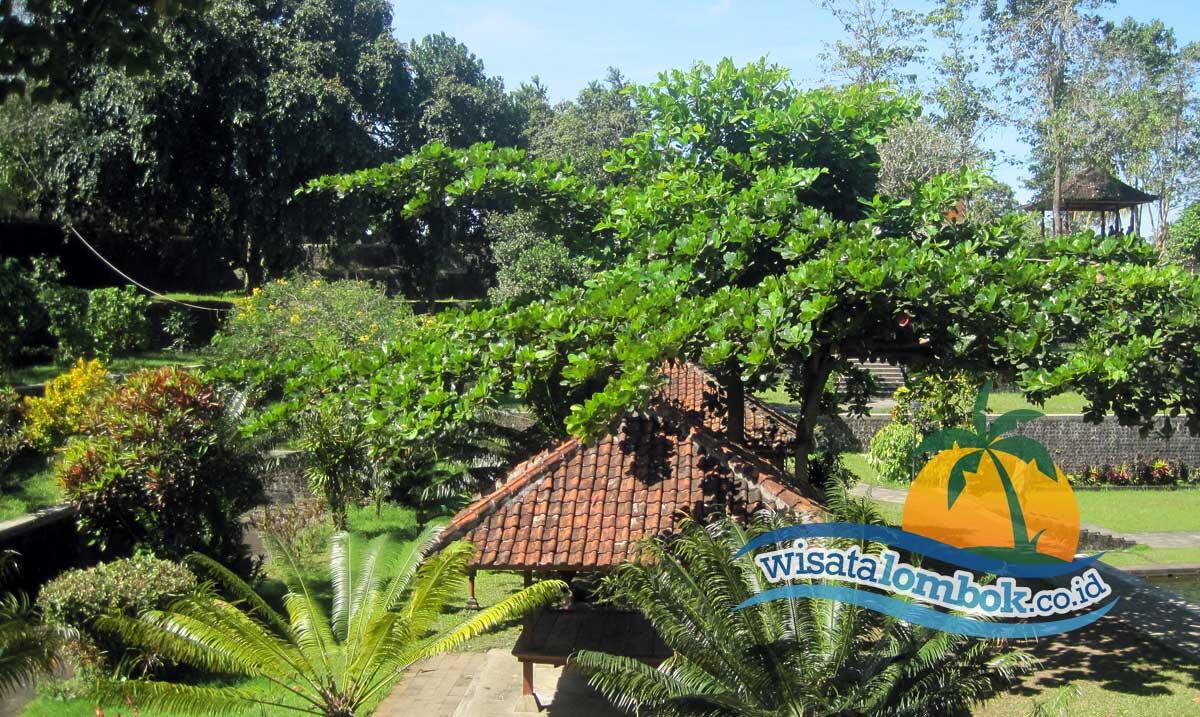 Wisata Taman Narmada Indah Lan Eksotis