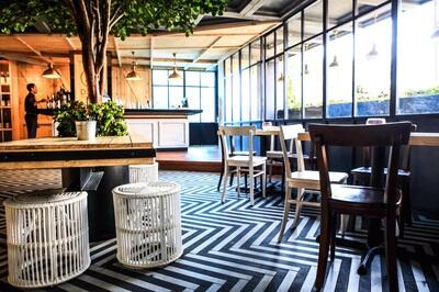 Pengalaman Staycation di Oria Hotel