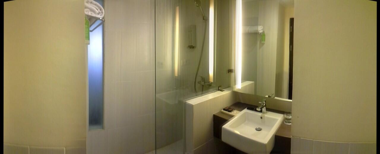 Pengalaman Staycation di Oria Hotel