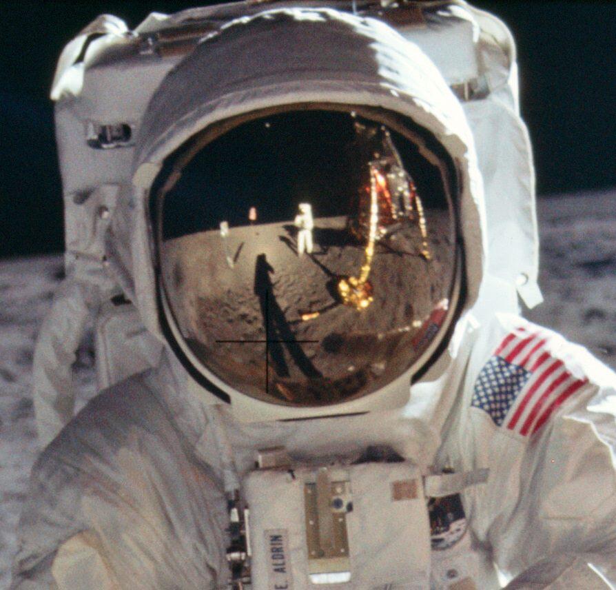 Arsip 8400 foto HD Project Apollo dirilis Nasa 