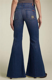 Perkembangan Model  Celana  Jeans  dari dulu sampai saat ini 