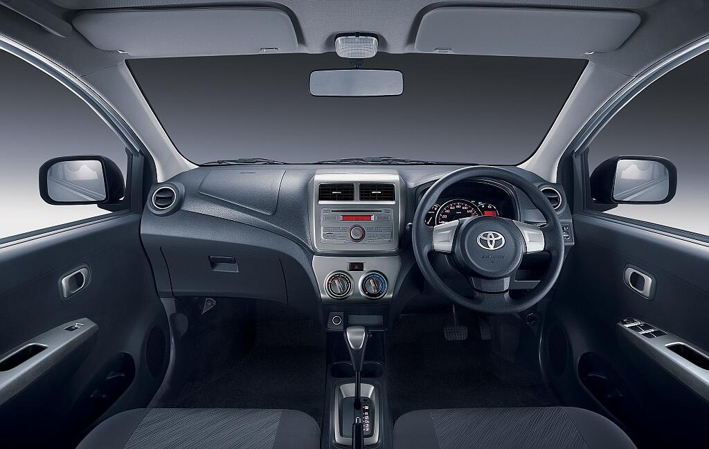 Toyota Agya- Gue dan Mobil Ini? Kombinasi Sempurna , Gan!