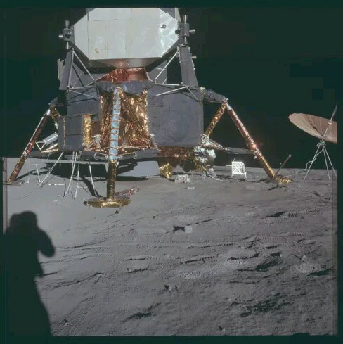 nasa upload ribuan foto yang di ambil dalam misi apollo