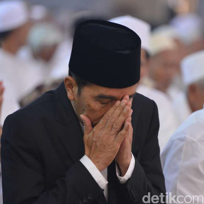 Beranikah Presiden Jokowi Melawan Perintah Ketua Umum Partai.. ??