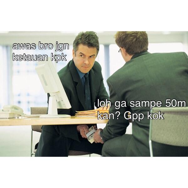 Kumpulan meme revisi UU KPK