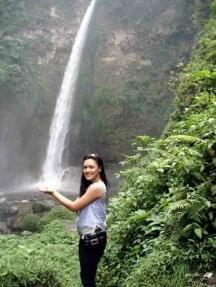 Menatap Pelangi di Air Terjun Semeru