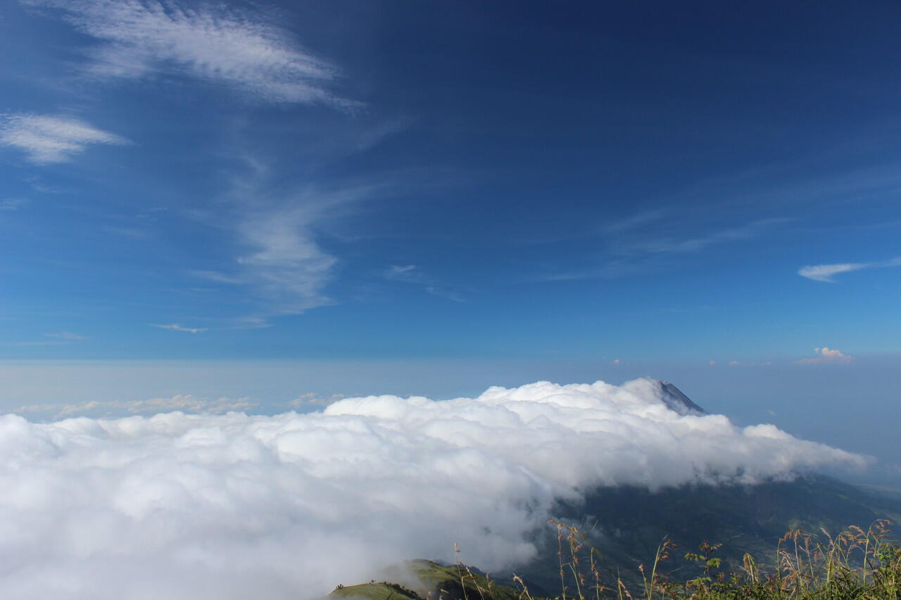SHARE FOTO GUNUNG ADUHAI