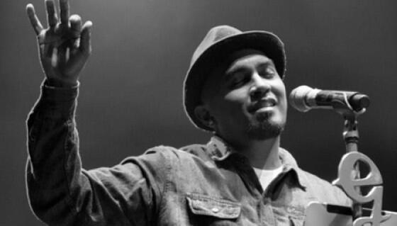 Glenn Fredly 20th Anniversary Concert : Menanti Pertunjukan Romantis Sang Legenda