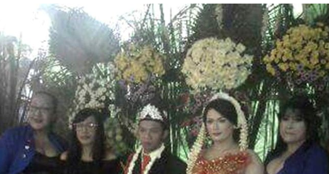 Cinta Gay Terjalinan Asmara di Serambih Mekah