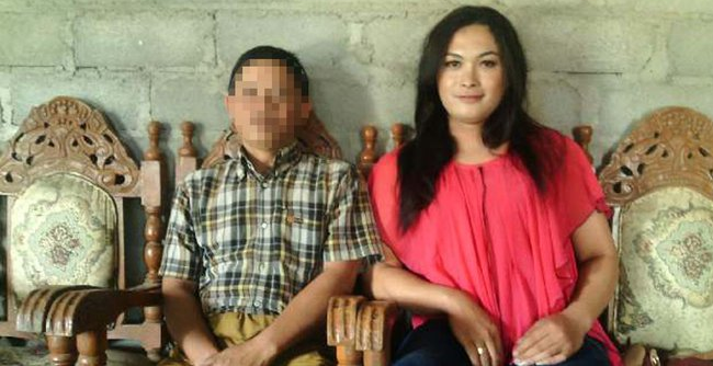 Cinta Gay Terjalinan Asmara di Serambih Mekah