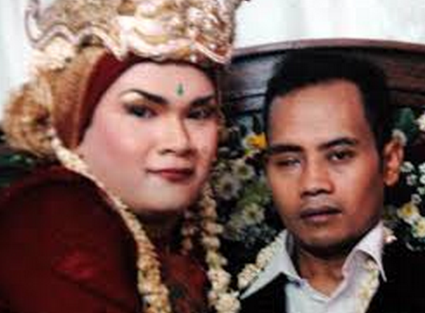 Cinta Gay Terjalinan Asmara di Serambih Mekah