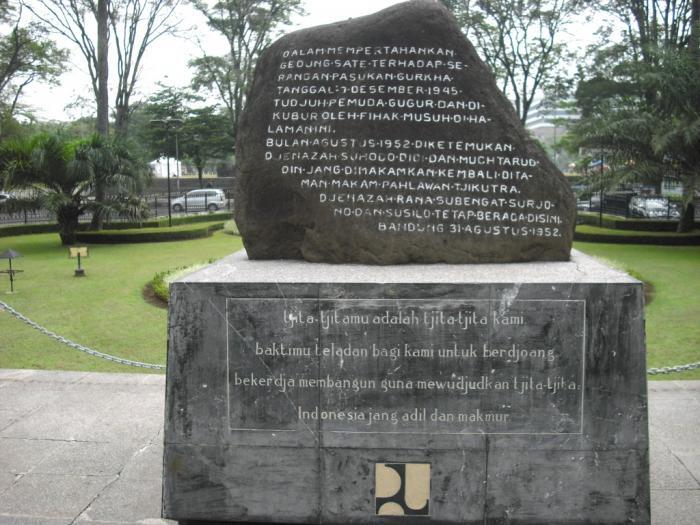 Masa-masa mencekam di Gedung Sate