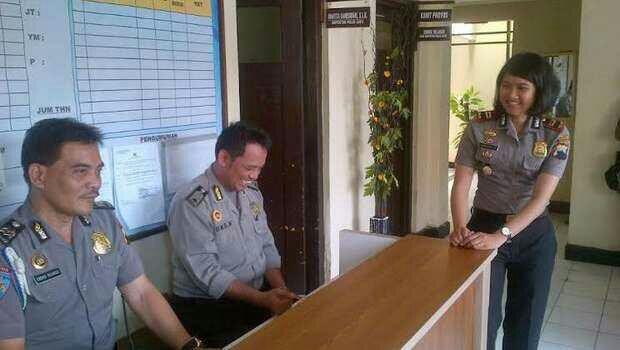 Hebat, Polwan ini Jadi Kapolsek Termuda di Jawa