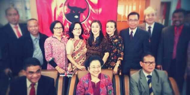 Senin, Megawati raih gelar doktor HC dari Universitas Waseda