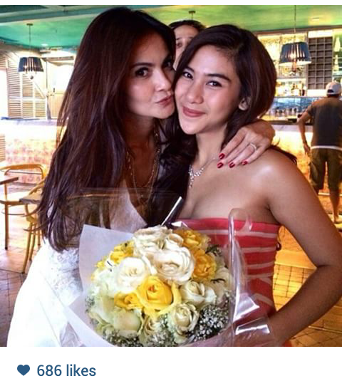 Cut Tari Foto Bareng Artis Muda,Diprotes Awas Kasus Kemben !!
