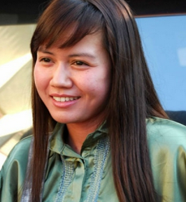 Hijaber ini Operasi Plastik disayangi suami