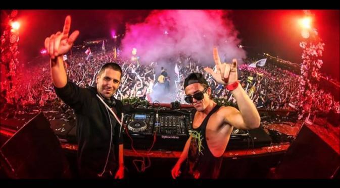 Dimitri Vegas &amp; Like Mike DJ &quot;No. 1&quot; Dunia