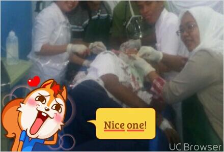 tangani korban pembacokan, dokter dan perawat malah selfie