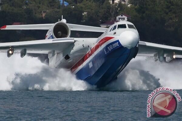Beriev Be-200 sewa dari Rusia tiba di Palembang