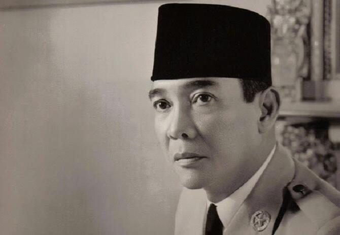 4 PEMIMPIN INDONESIA YANG KONON MEMILIKI HUBUNGAN BATIN DENGAN NYI RORO KIDUL