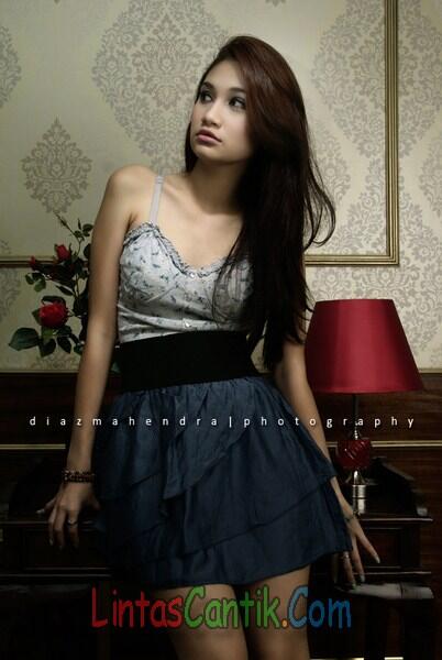 20 Foto-Foto Cewek Cantik Favorit Versi Ane (17+- :v )