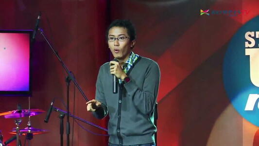 Para Komika peserta SUCI (Stand-up Comedy Indonesia) yang lucu abiss!!