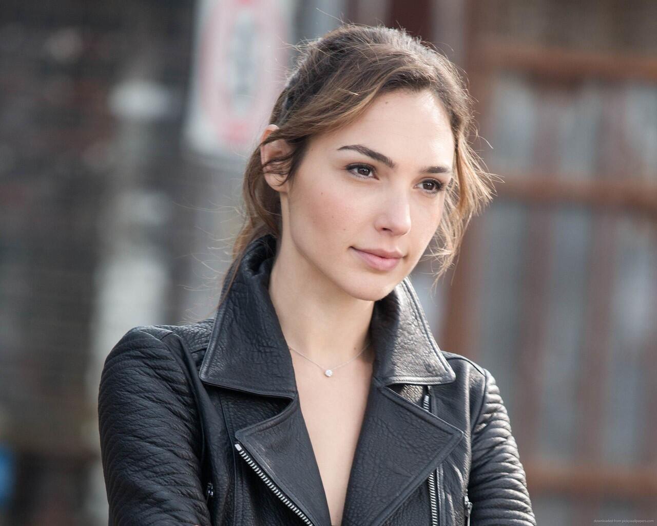 selebritis yang cocok mainin totkoh film Resident Evil ( versi eke)