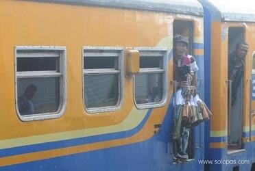 Sensasi Naik KRL Jadebotabek Yang Kini Gak Bisa Di Rasakan Lagi,,, ™