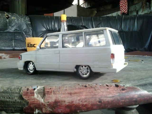 Yang bisa bikin custom diecast | masuk gan.