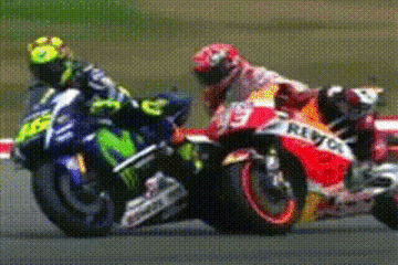 Lihat ini kalo masih nyalahin VR Valentino Rossi