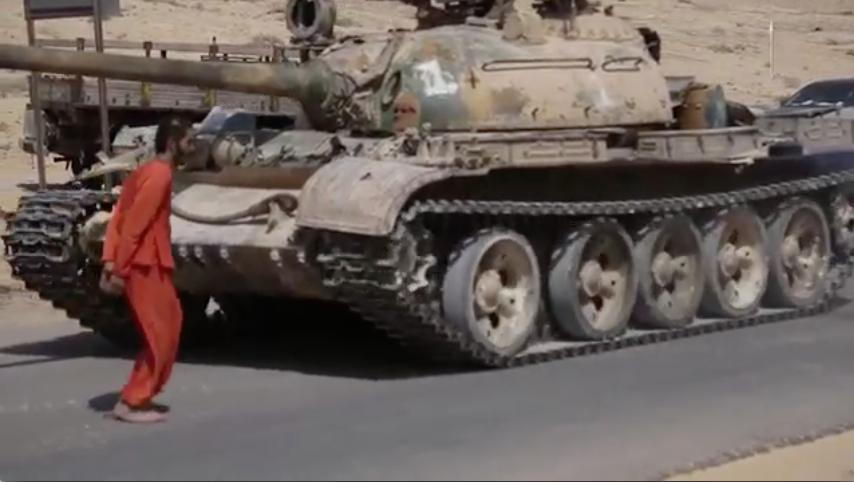 NEWS CONFLICT : ISIS Lindas Prajurit Suriah dengan TANK