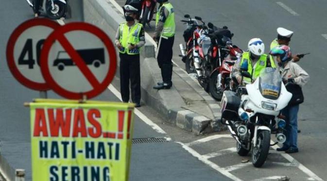 Fakta Unik &amp; Mencengangkan Tentang Jalur Pantura di Pulau Jawa