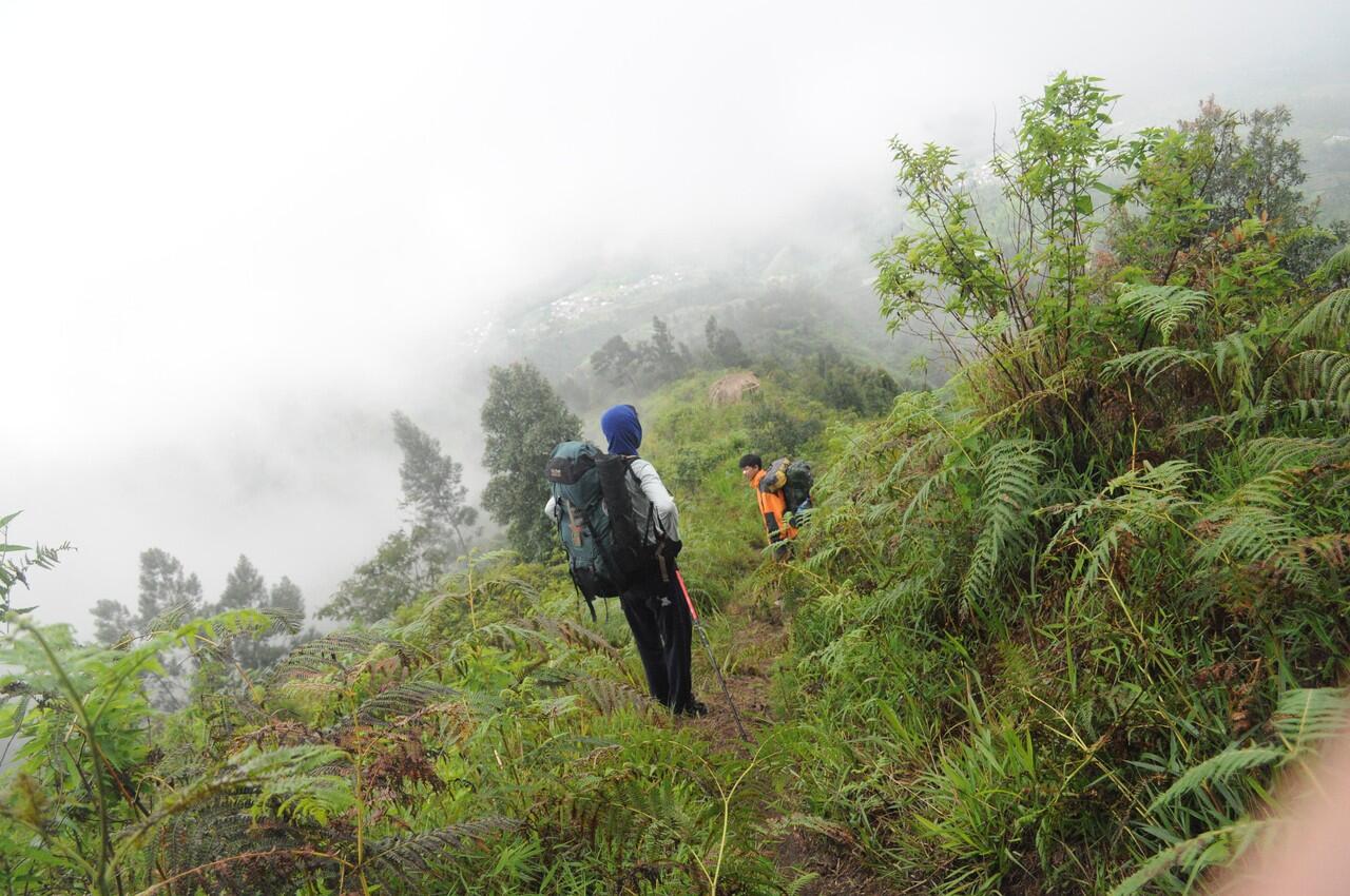 GUNUNG SIKUNDI DIENG