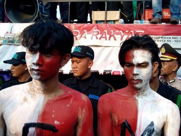 &#91;Kelojotan Lagi&#93; Tak Diliput Media, Aksi Mahasiswa Jungkalkan Jokowi-JK