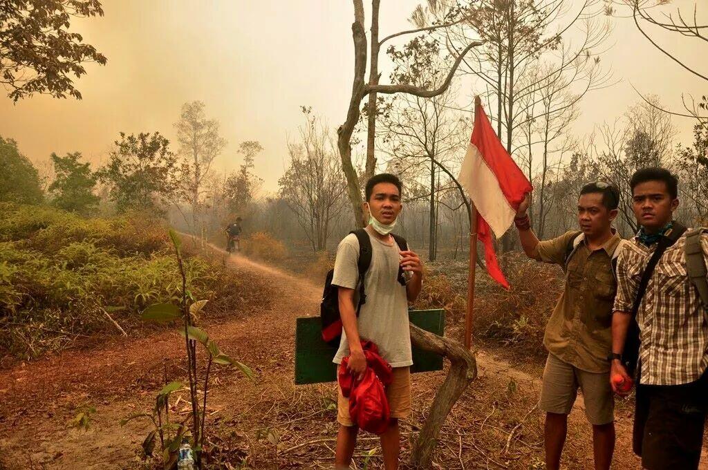 Ketika memadamkan kebakaran,difitnah membakar lahan