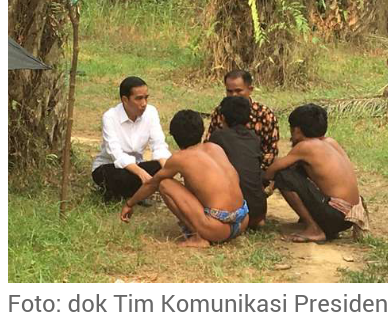 Foto istimewa : Jokowi Presiden Pertama yg Kunjungi Suku Anak Dalam, ini Suasananya..