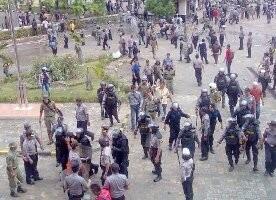 2 pengacara dan 22 buruh jadi tersangka