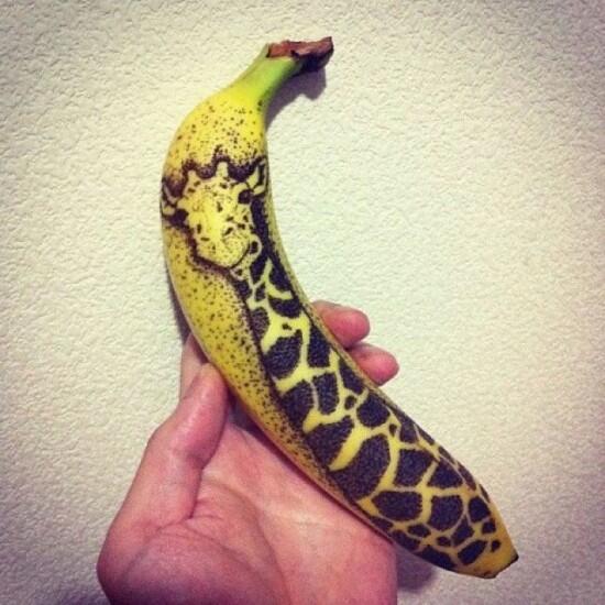 Ingin Punya Tato Tapi Takut Efek Sampingnya? Tato Aja di Pisang
