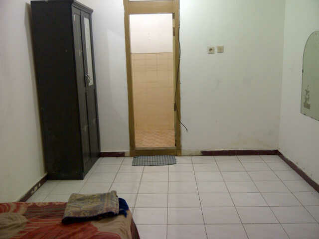 Disewakan rumah dekat jln Mayjend Sungkono dan UWKS