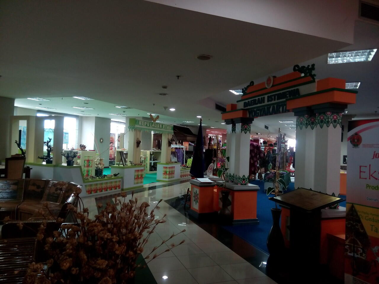 UKM Gallery SMESCO, Tempat Belanja Pernak-Pernik Dari Seluruh Indonesia