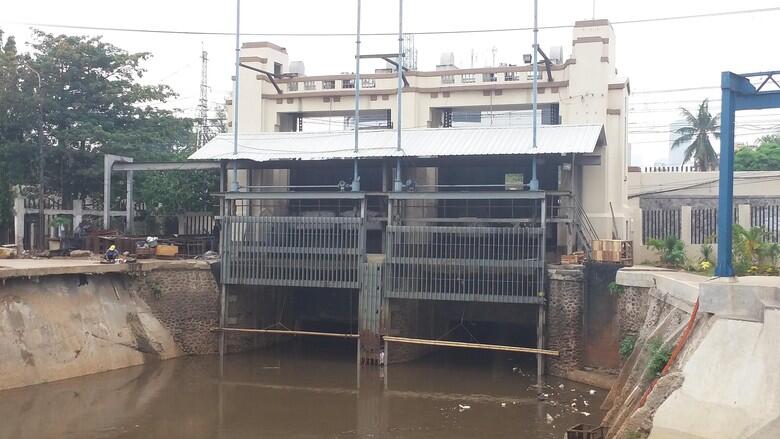 &#91;TRIT SEPI NASBUNG&#93;Penampakan Pintu Air Manggarai Sebelum dan Sesudah Disentuh Ahok