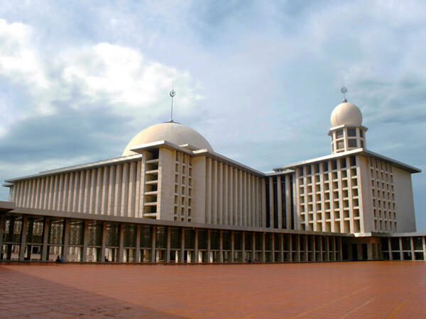 Sepuluh Masjid Terbesar di Dunia (Masjid Istiqlal Termasuk Gan!)