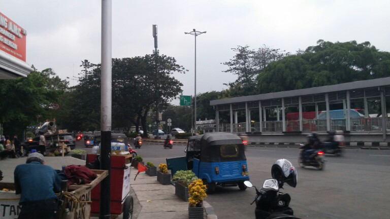 Hati-hati lewat jalan juanda monas