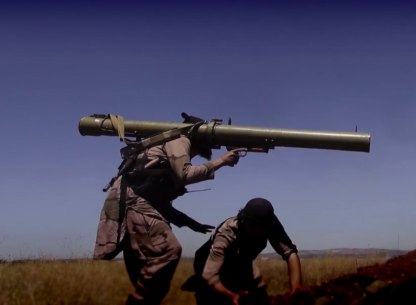 Senjata , kendaraan , alat yang di gunakan ISIS pada perang 