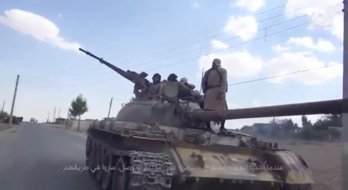 Senjata , kendaraan , alat yang di gunakan ISIS pada perang 