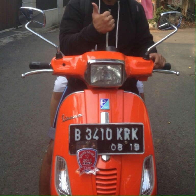 Telah hilang VESPA PIAGGIO NEW WARNA Orange mohon bantuannya gan