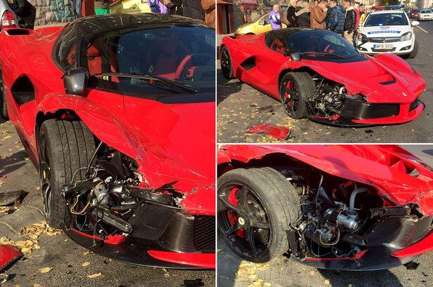 Ferrari Rp 20,6 Miliar Hancur Kecelakaan Setelah Beberapa Menit Dibeli