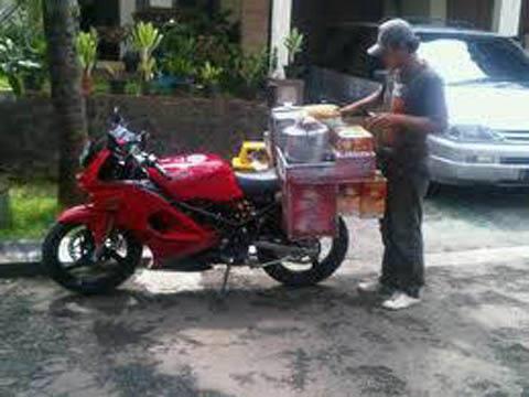 DIJAMIN LARIS GAN USAHANYA KALO JUALANNYA KYK GINI 