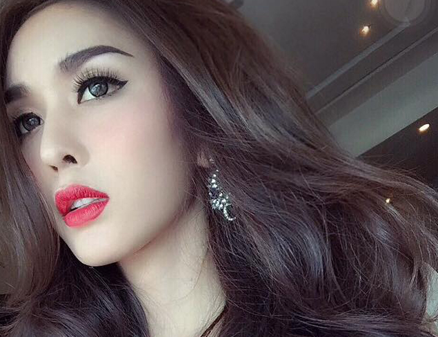 &#91;RENUNGILAH&#93; Wanita Cantik Menginginkan Pria Kaya, lalu Apa yang Didapat....