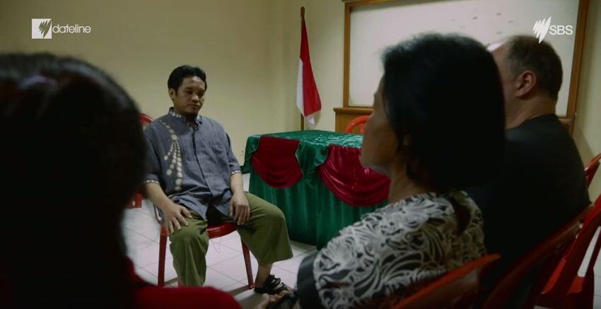 &#91; +Video &#93; Ketika Ali Imron Bertemu Langsung Dengan Keluarga Korban Bom Bali